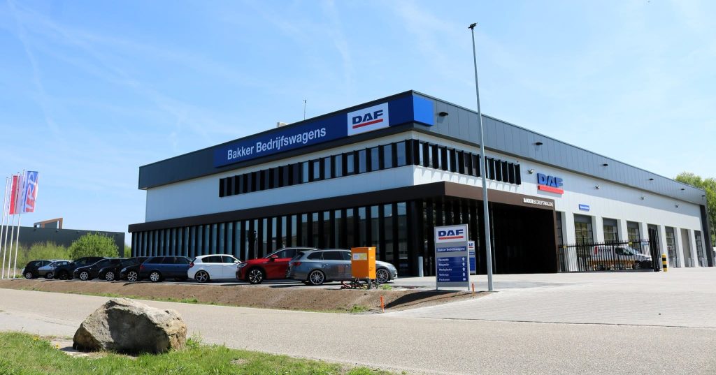 Bakker Bedrijfswagens Twente pand