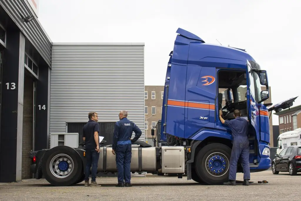 Truckmonteur Bakker Bedrijfswagens
