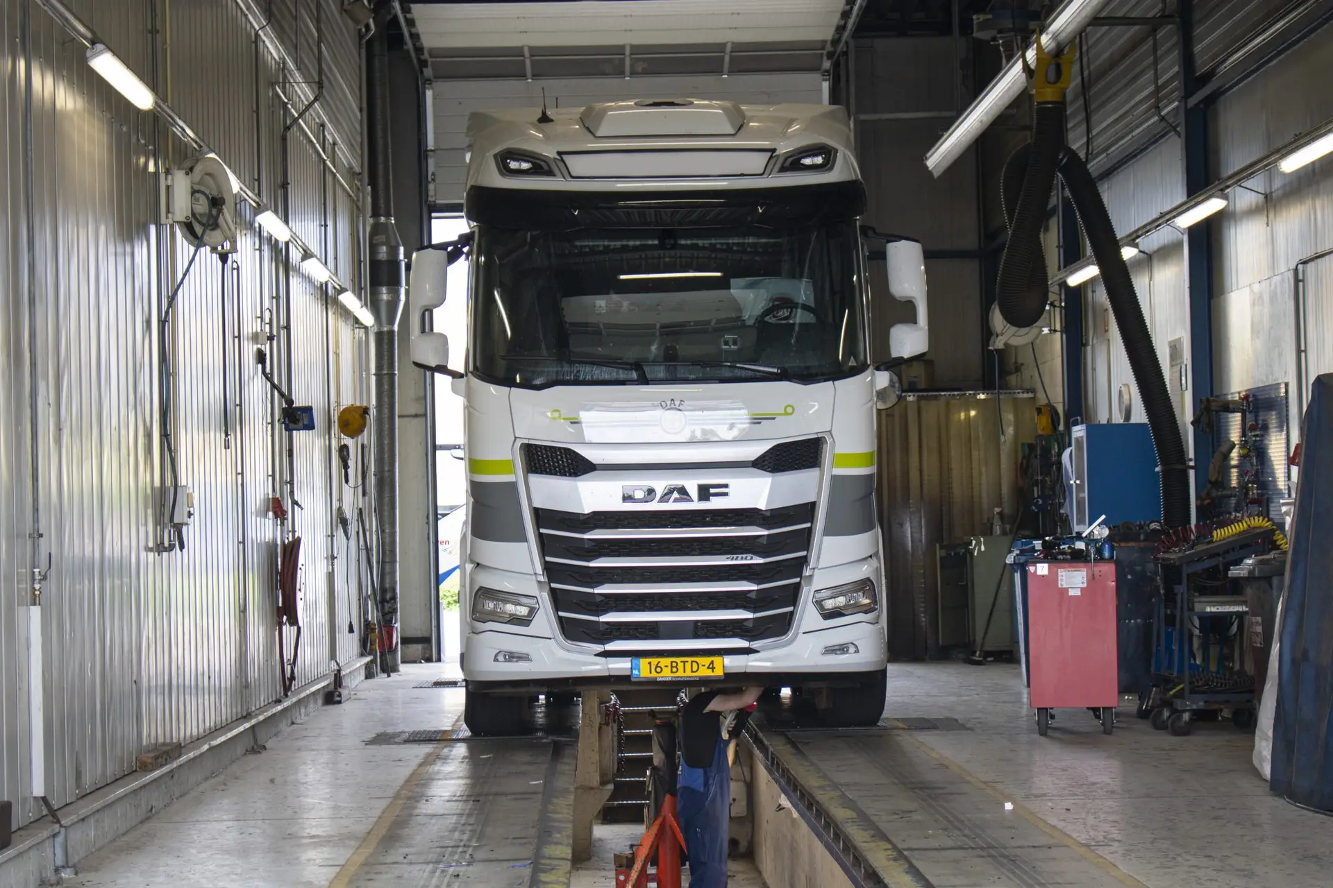 Truckmonteur Bakker Bedrijfswagens